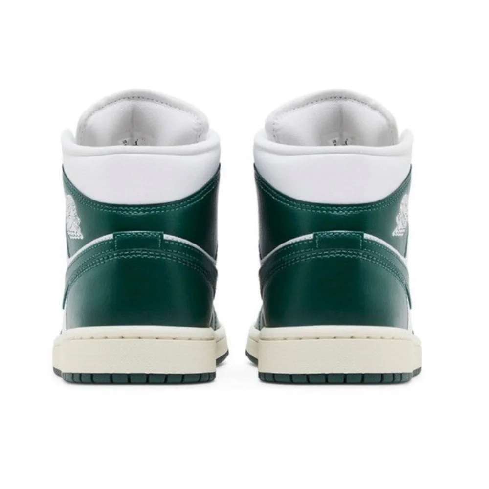 Jordan 1  Women’s Oxidized green Brand new